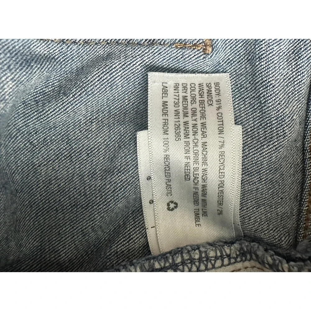 Universal Thread High Rise Midi Jean Shorts‎ Sz 6/28 Denim Distressed Streetwear